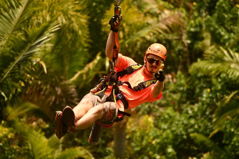 Die Jungle Zipline Tour mit 7 Bahnen, jetzt mit 8